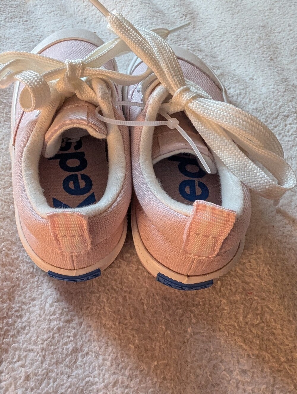 KEDS Little Girl's Light Pink Canvas Sneakers With Rubber Toe Caps - Size 7 - Picture 2 of 4